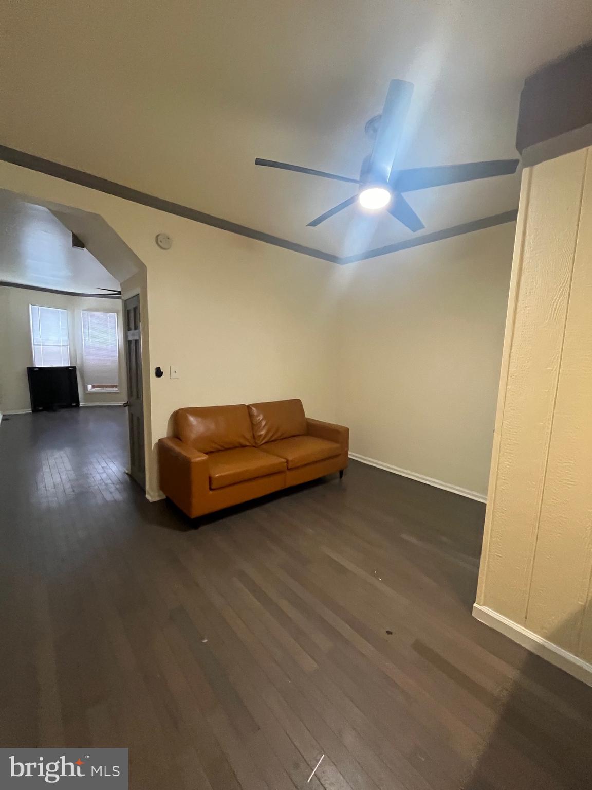 1831 W MULBERRY STREET W