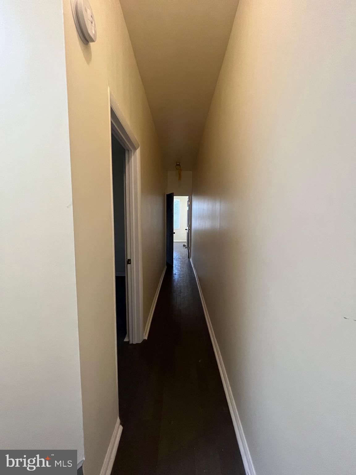 1831 W MULBERRY STREET W