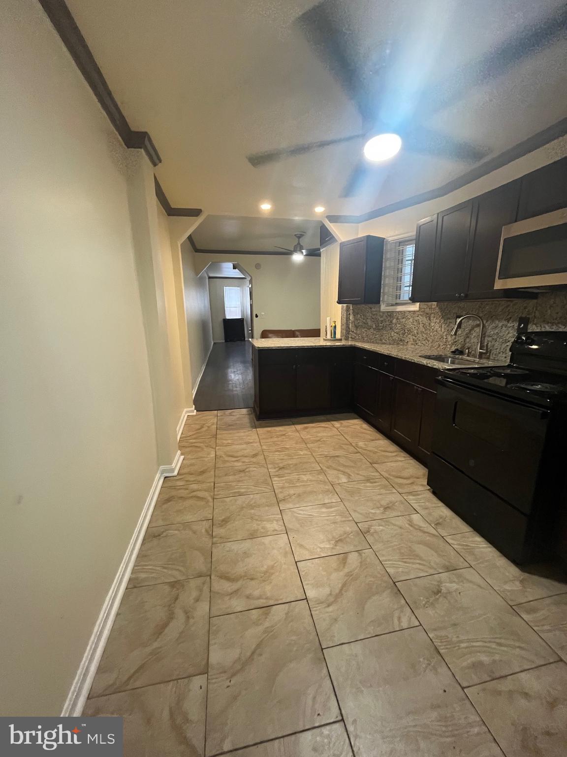 1831 W MULBERRY STREET W