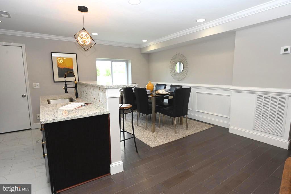 2554 HARLEM AVENUE