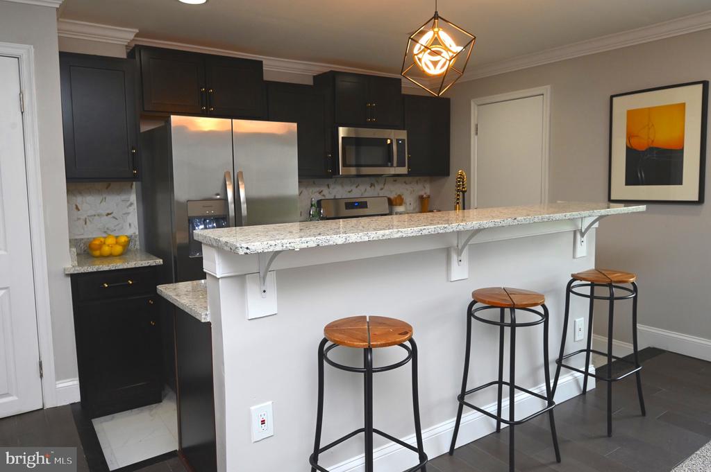 2554 HARLEM AVENUE