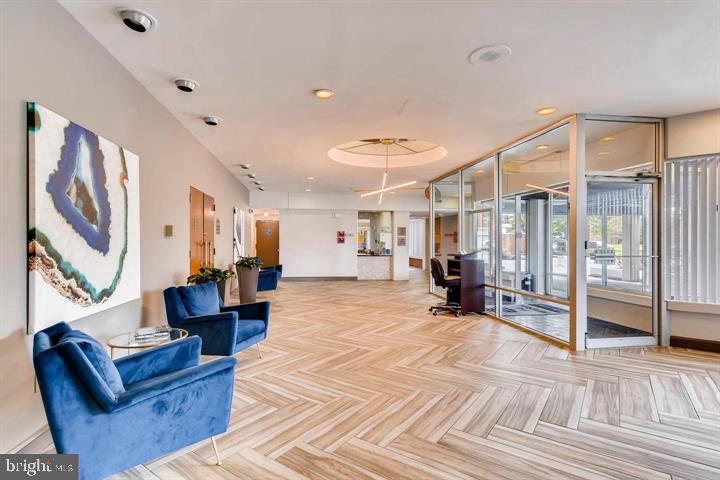 3601 CLARKS LANE 206