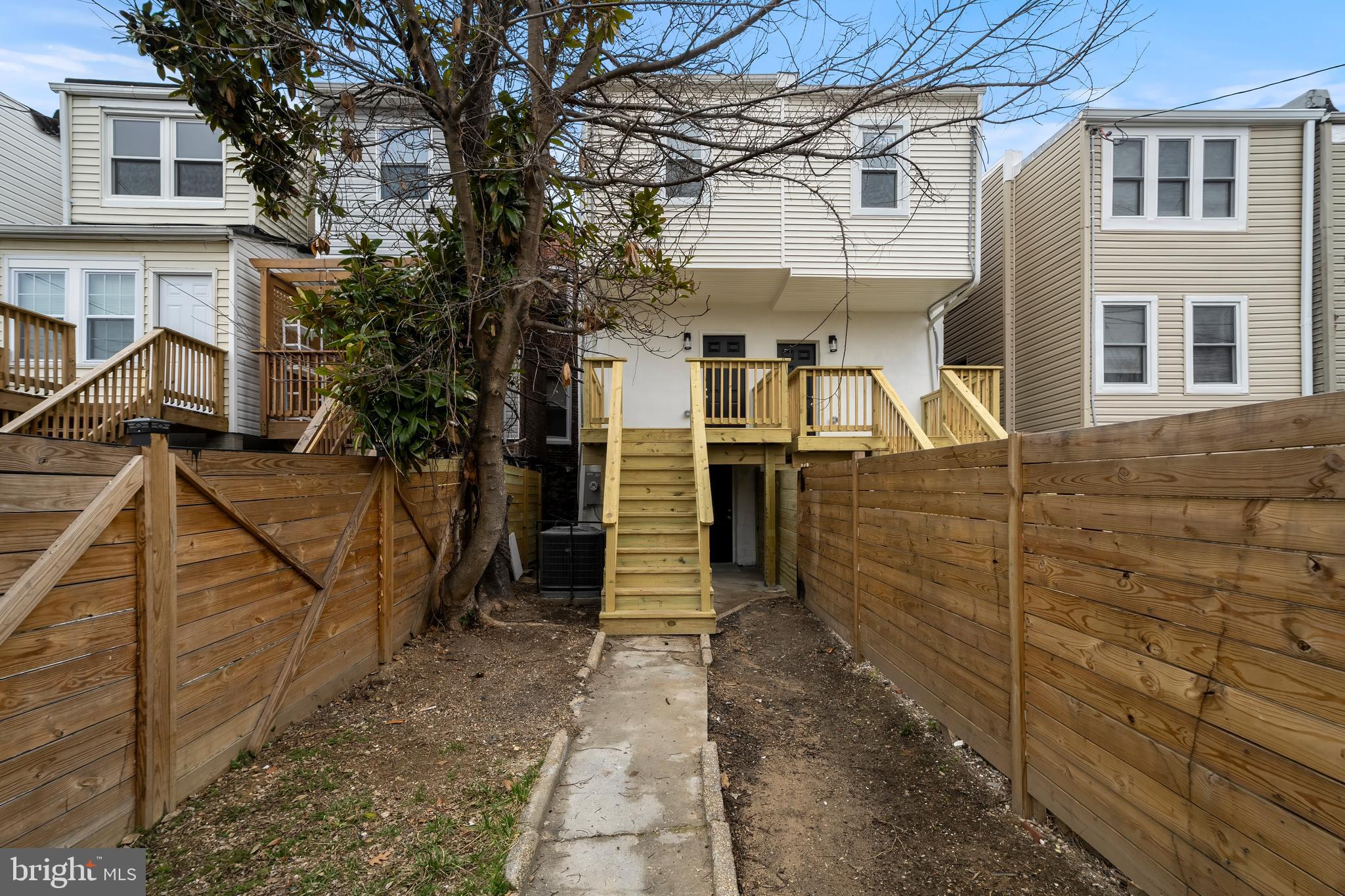 2506 MCCULLOH STREET