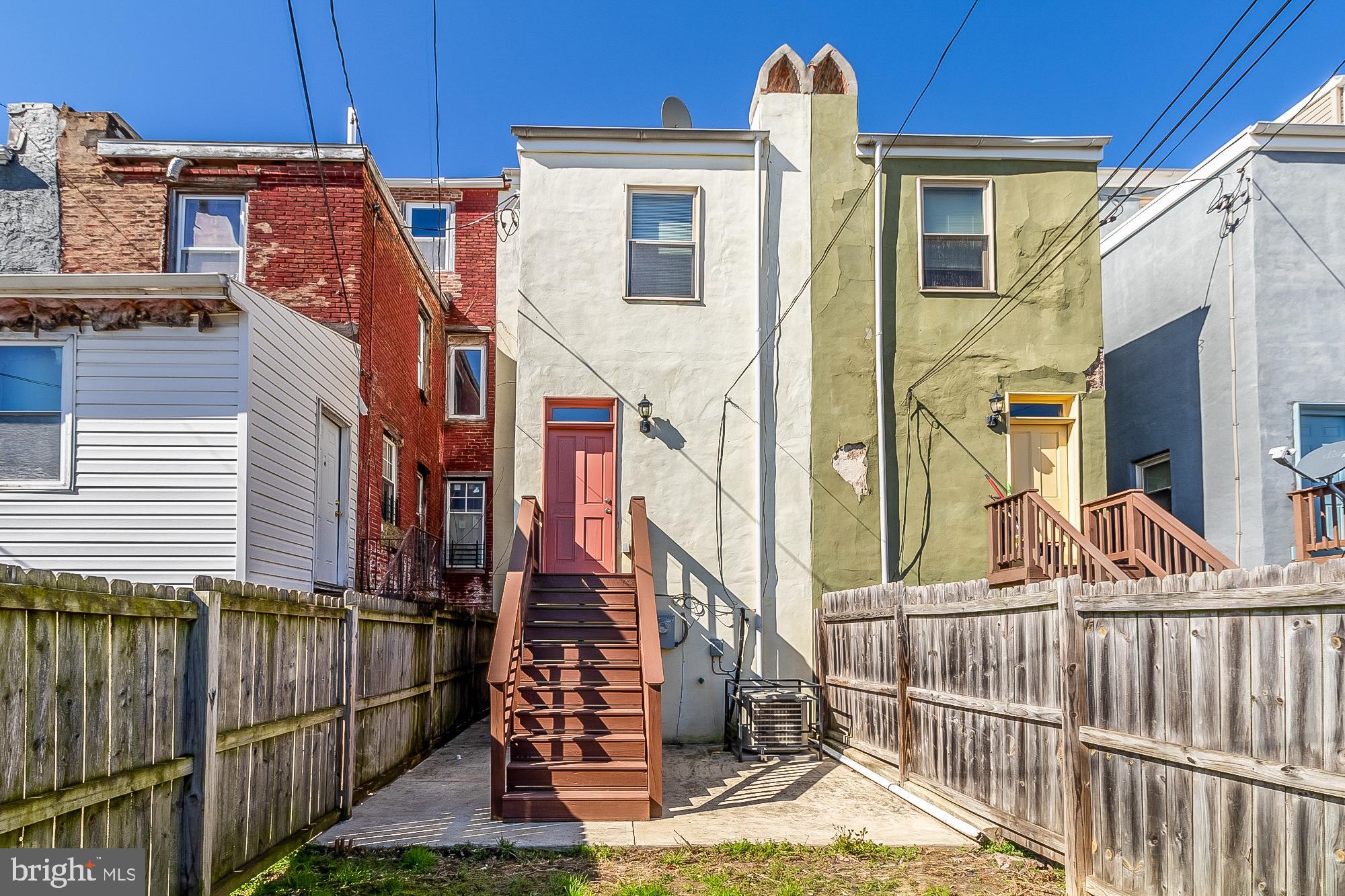 1235 N BROADWAY