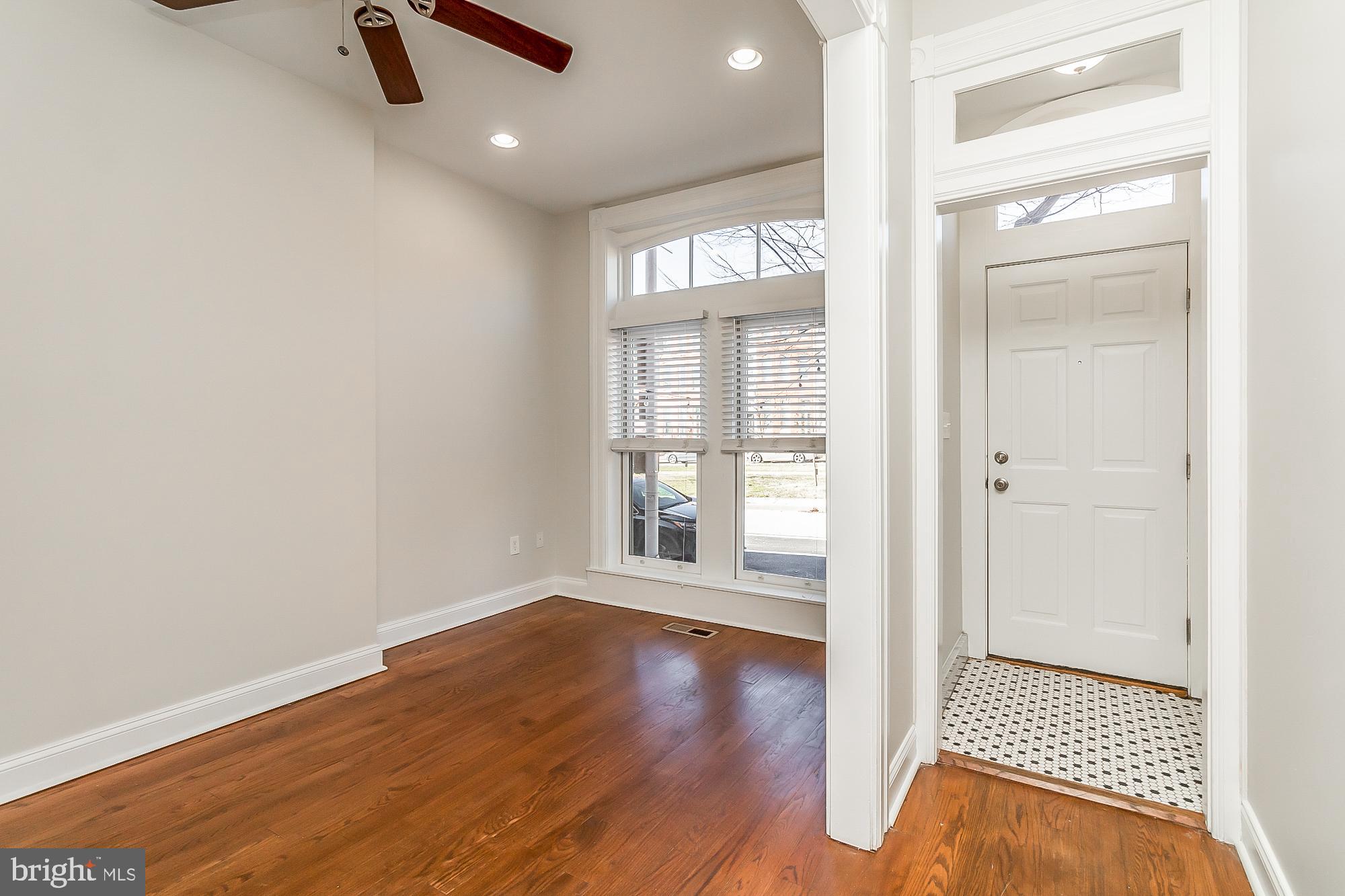 1235 N BROADWAY