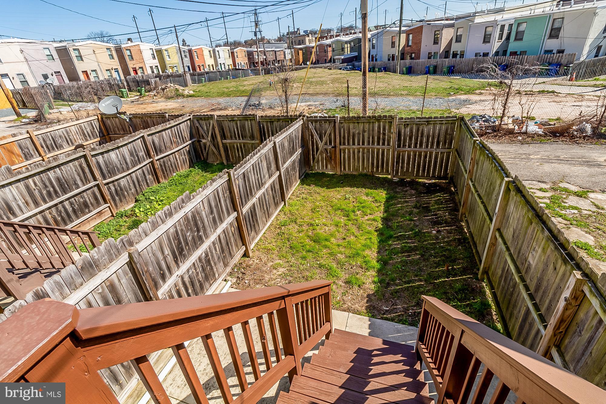 1235 N BROADWAY