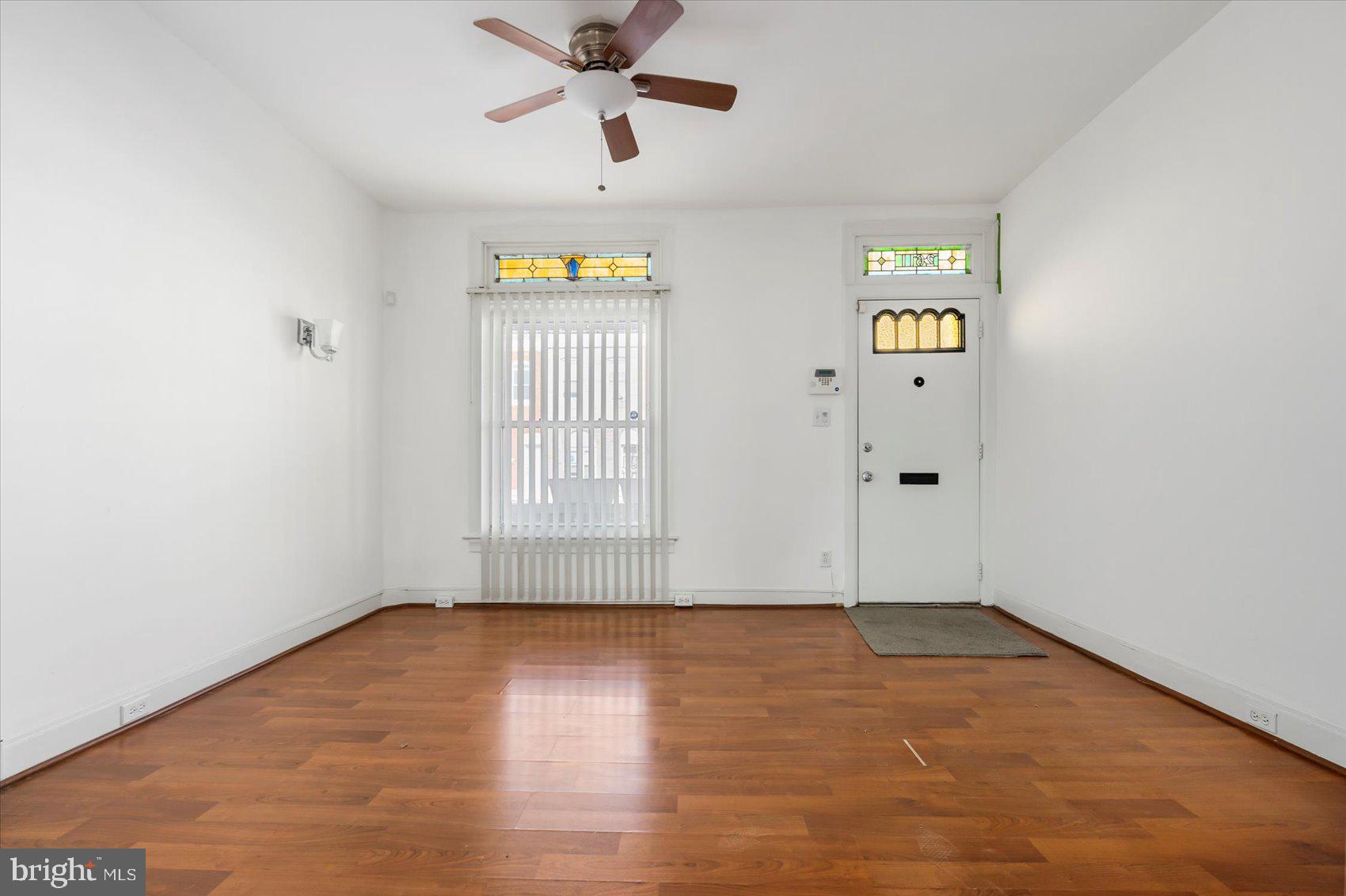 2611 E HOFFMAN STREET