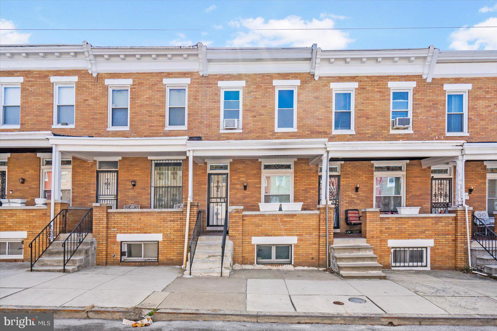 2611 E HOFFMAN STREET