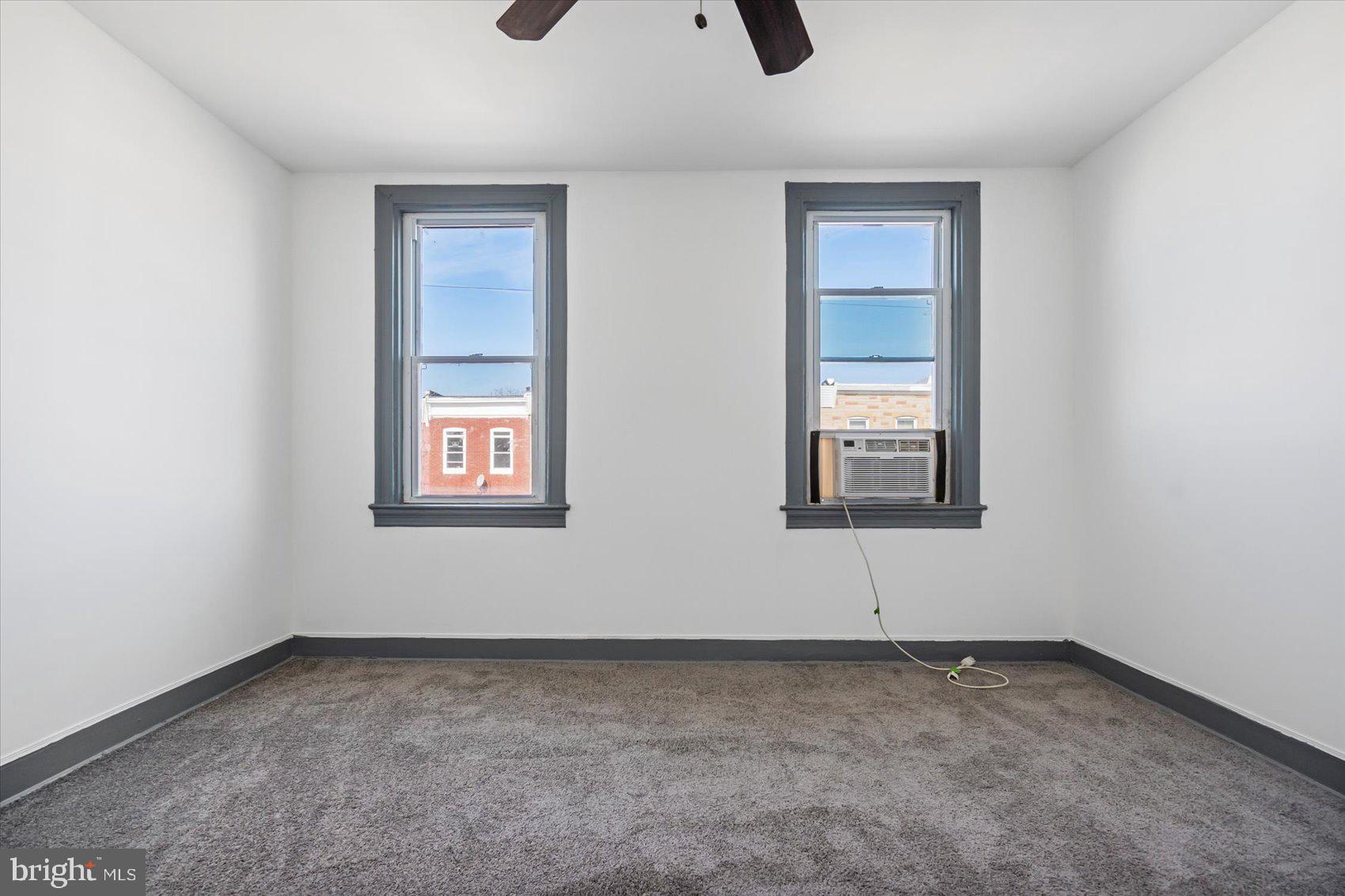 2611 E HOFFMAN STREET