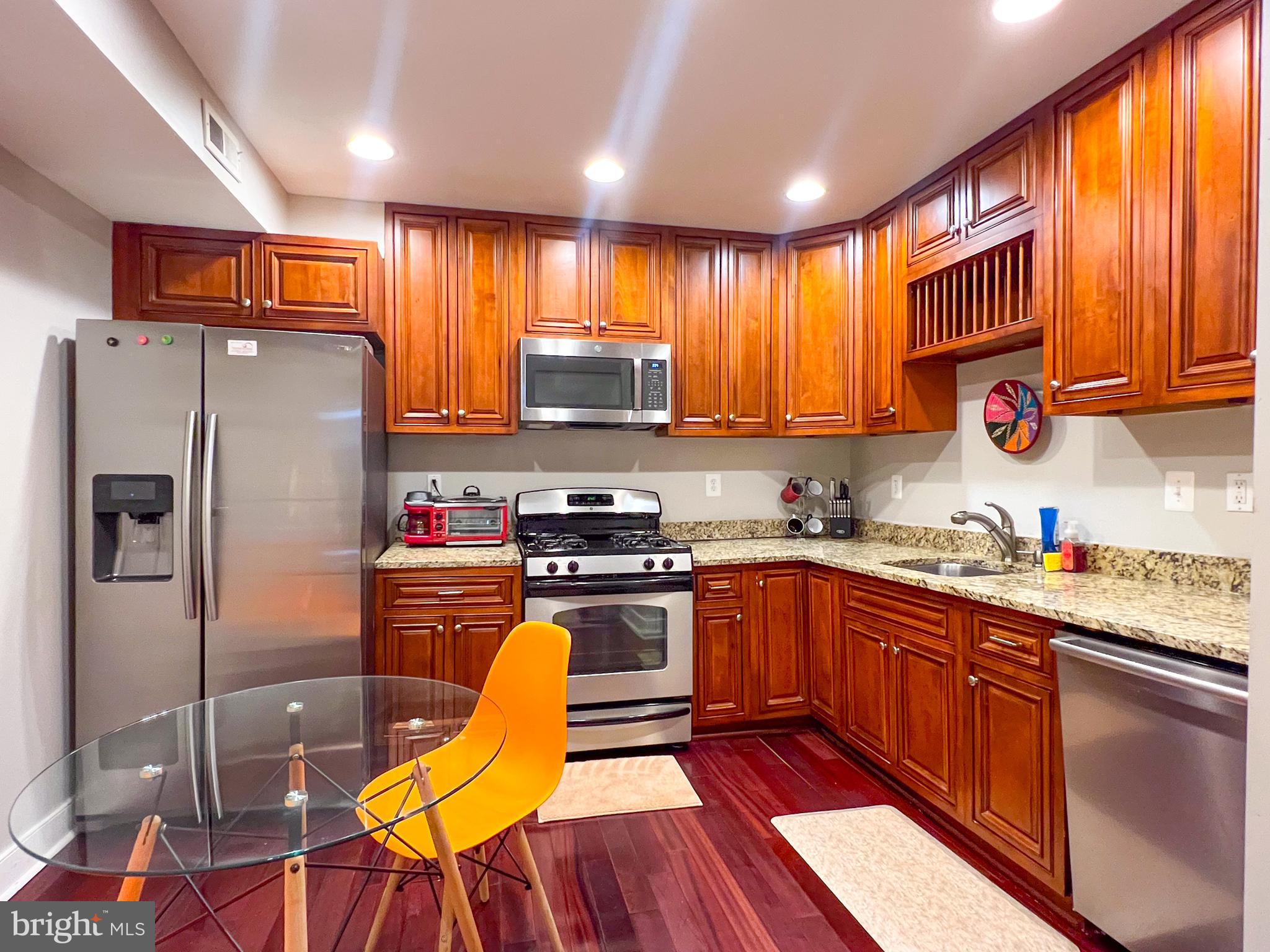 528 S BETHEL STREET S