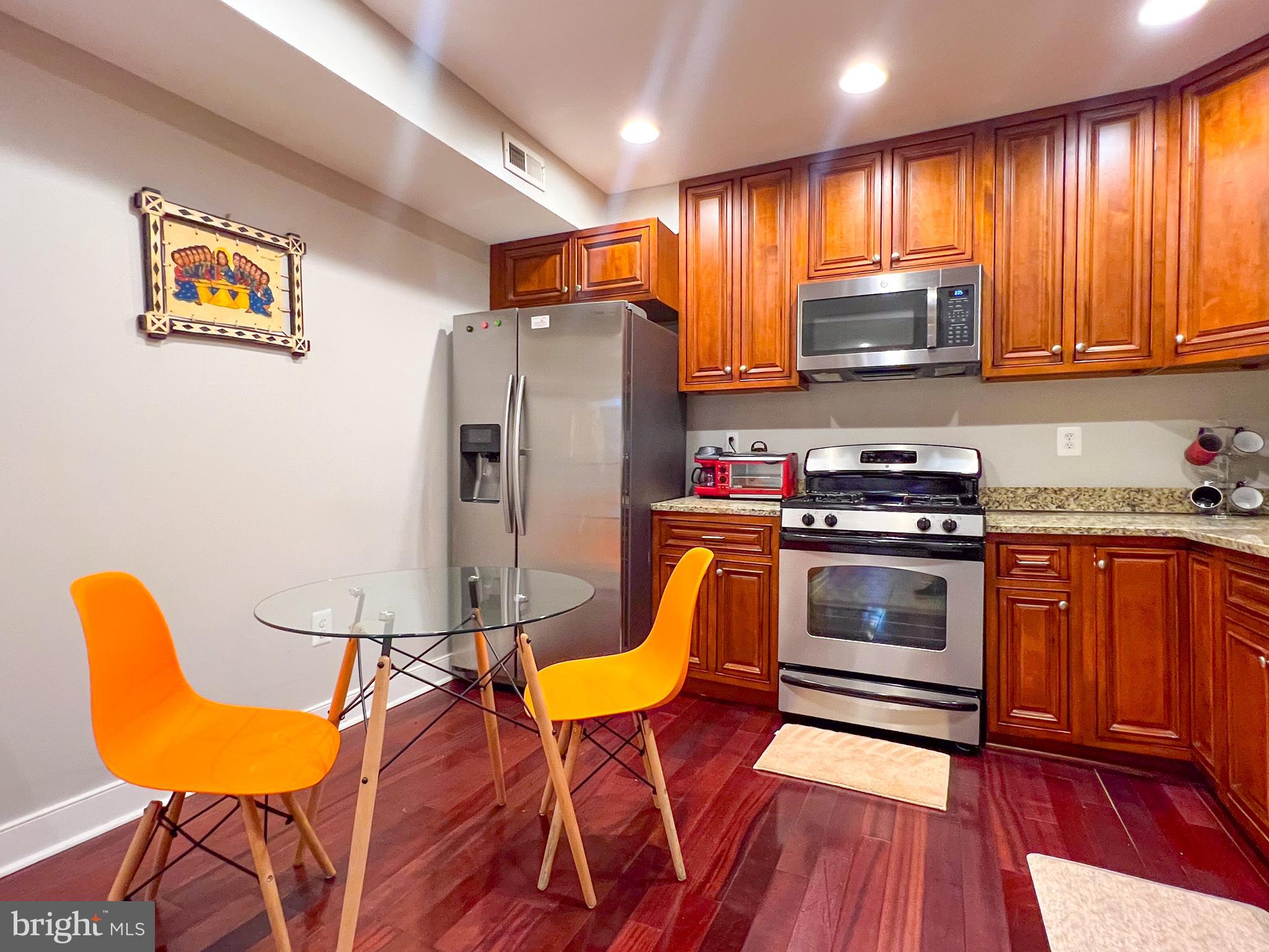 528 S BETHEL STREET S