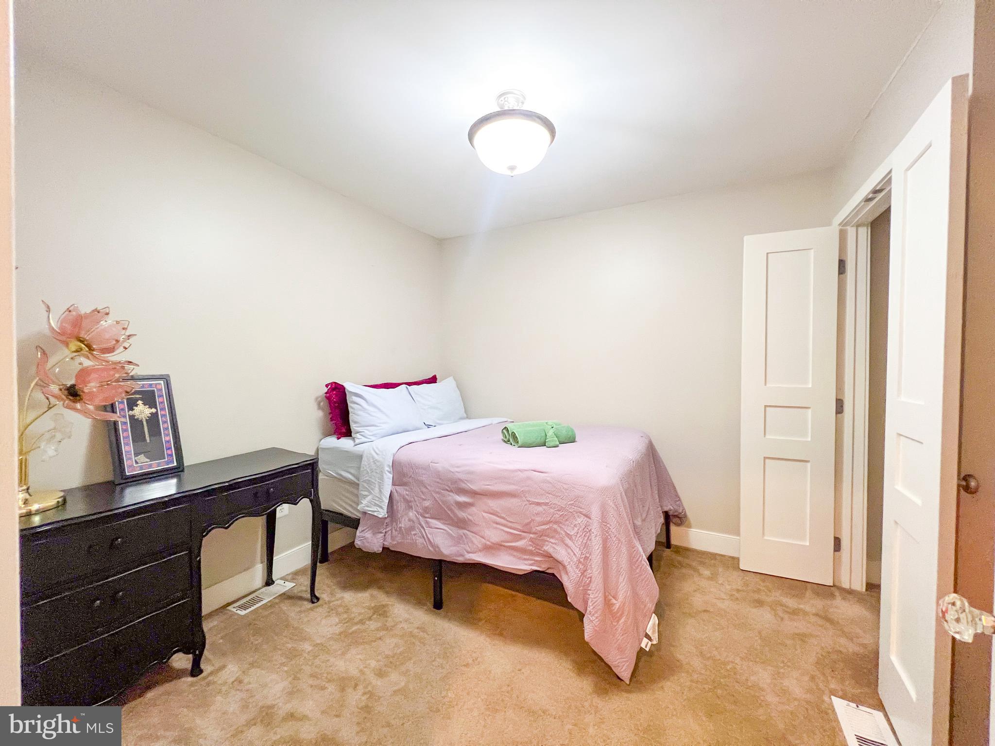 528 S BETHEL STREET S