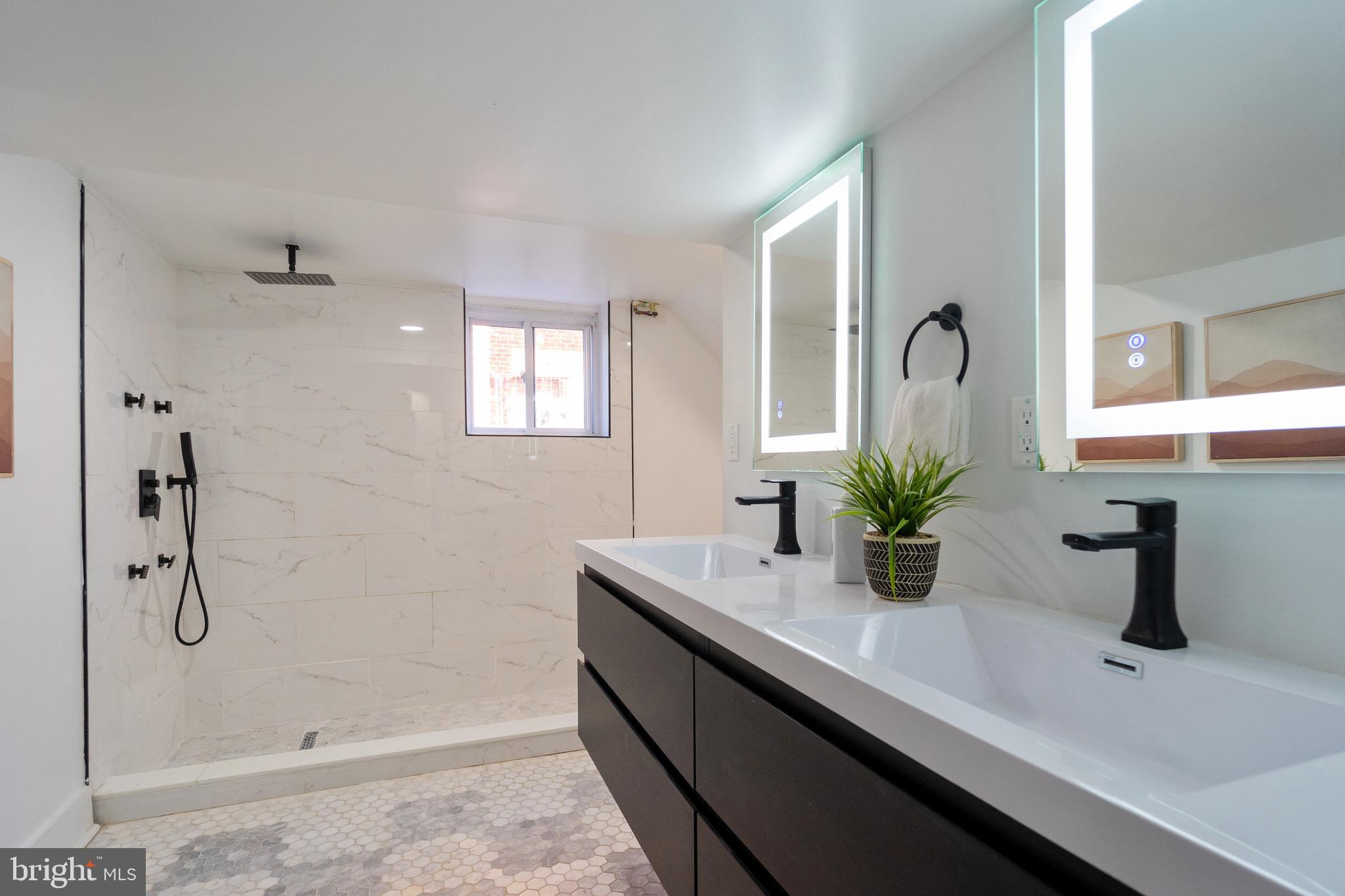 3711 FRANKFORD AVENUE