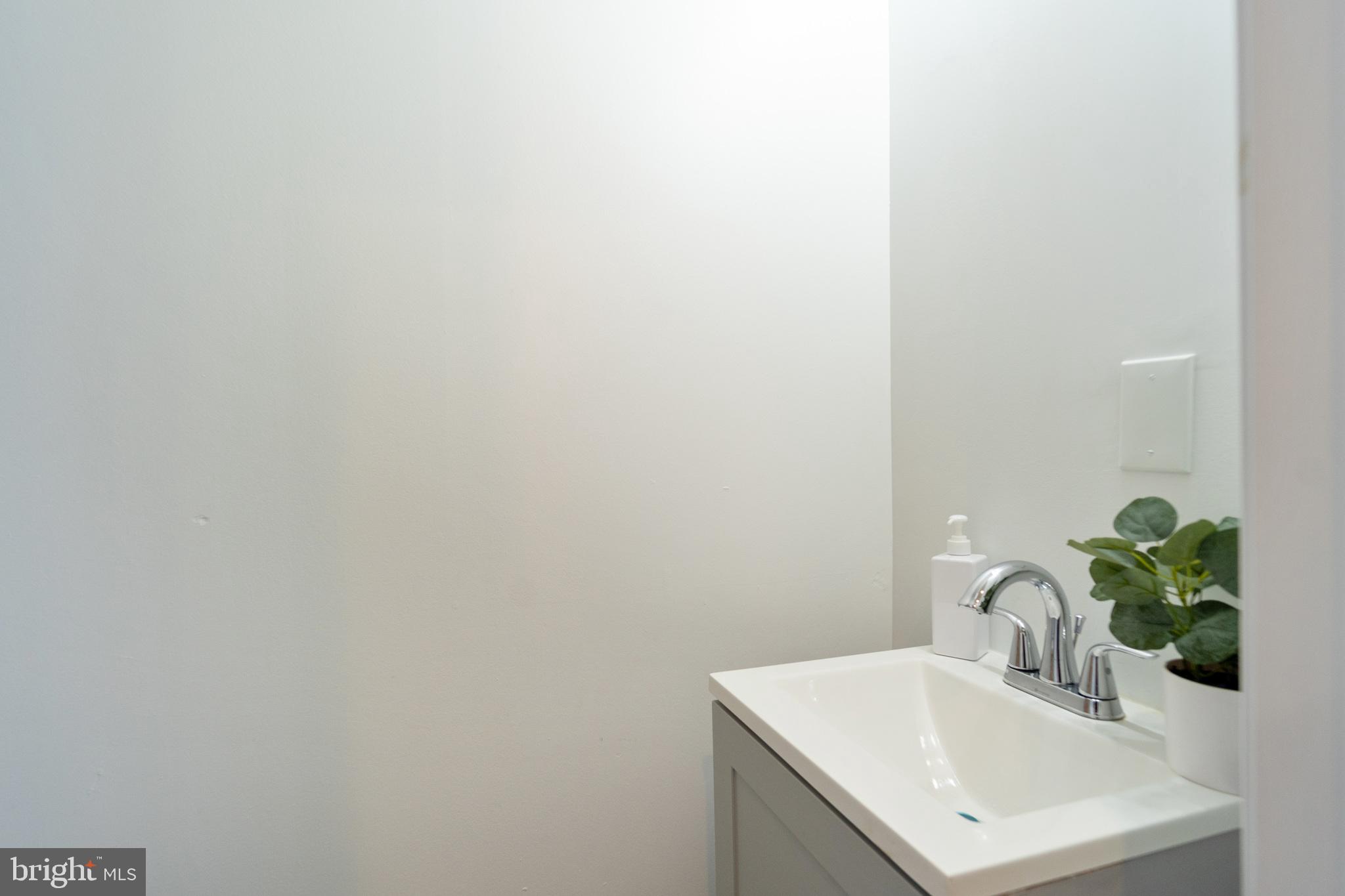 3711 FRANKFORD AVENUE