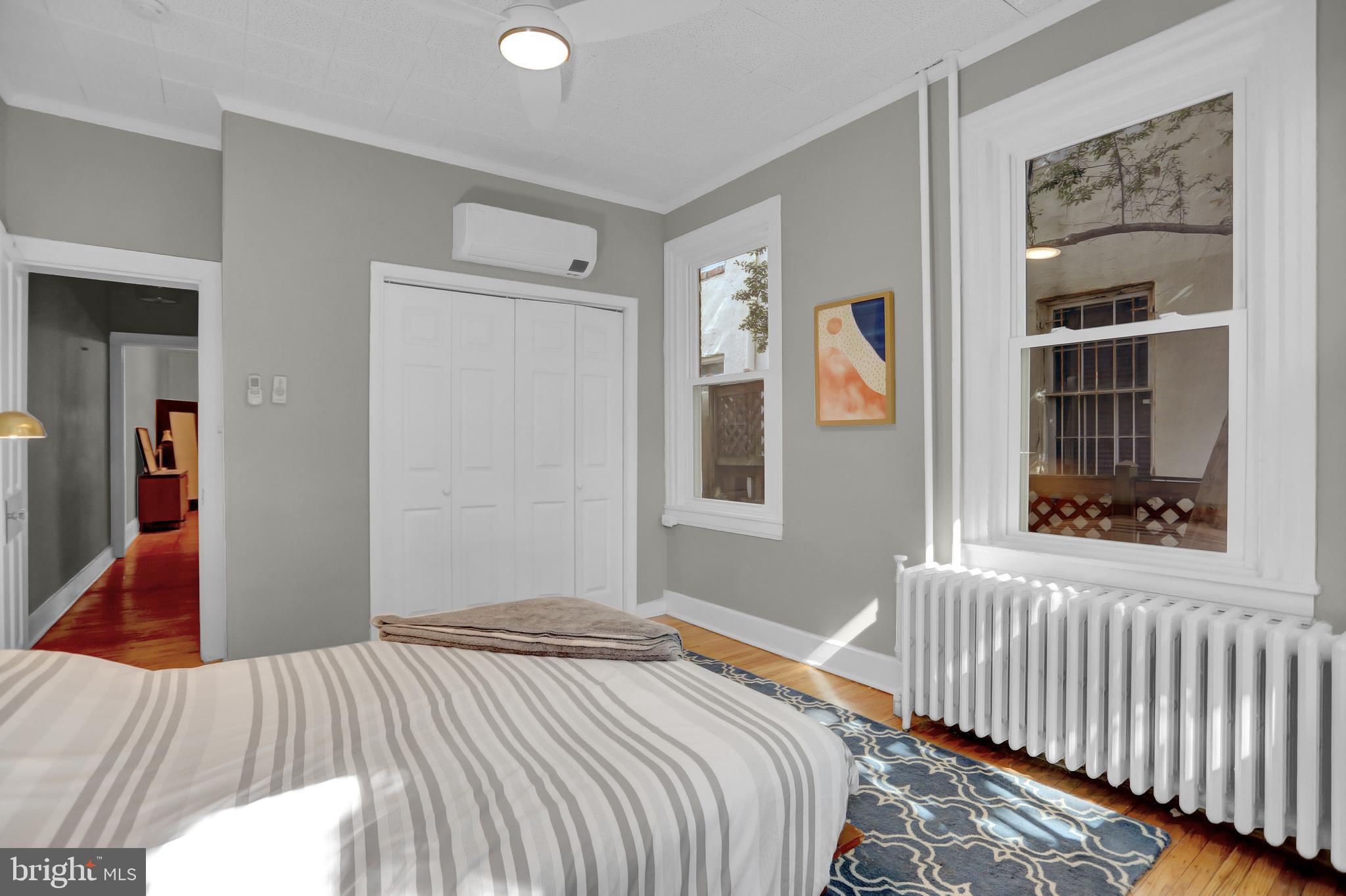 233 W LAFAYETTE AVENUE