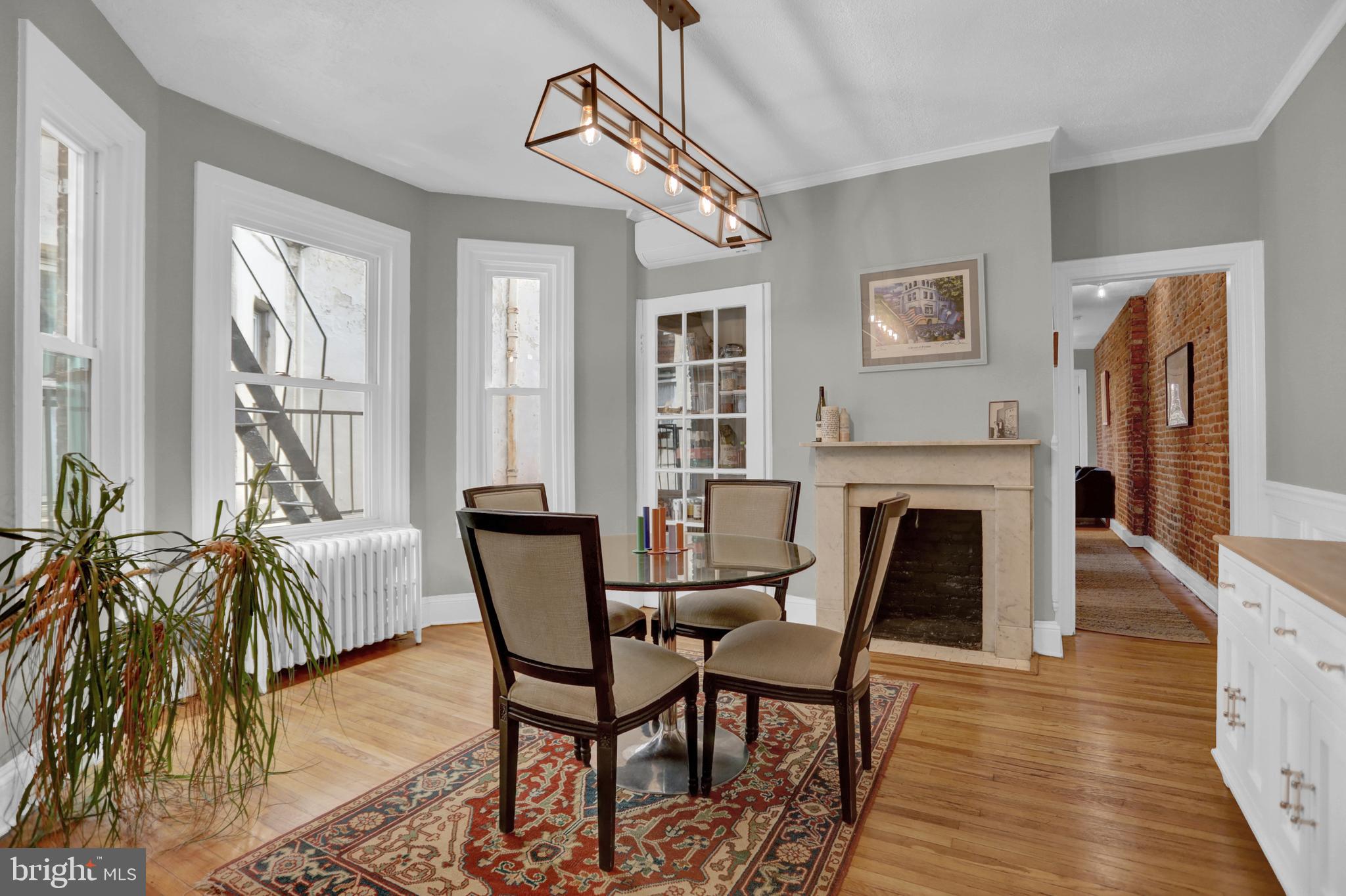 233 W LAFAYETTE AVENUE