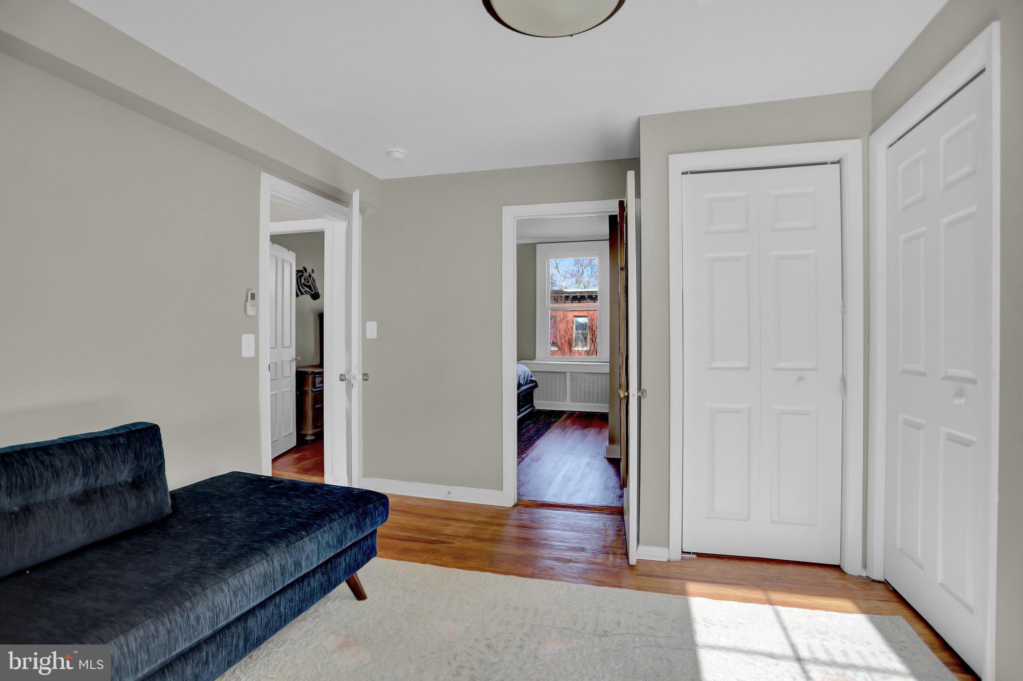 233 W LAFAYETTE AVENUE