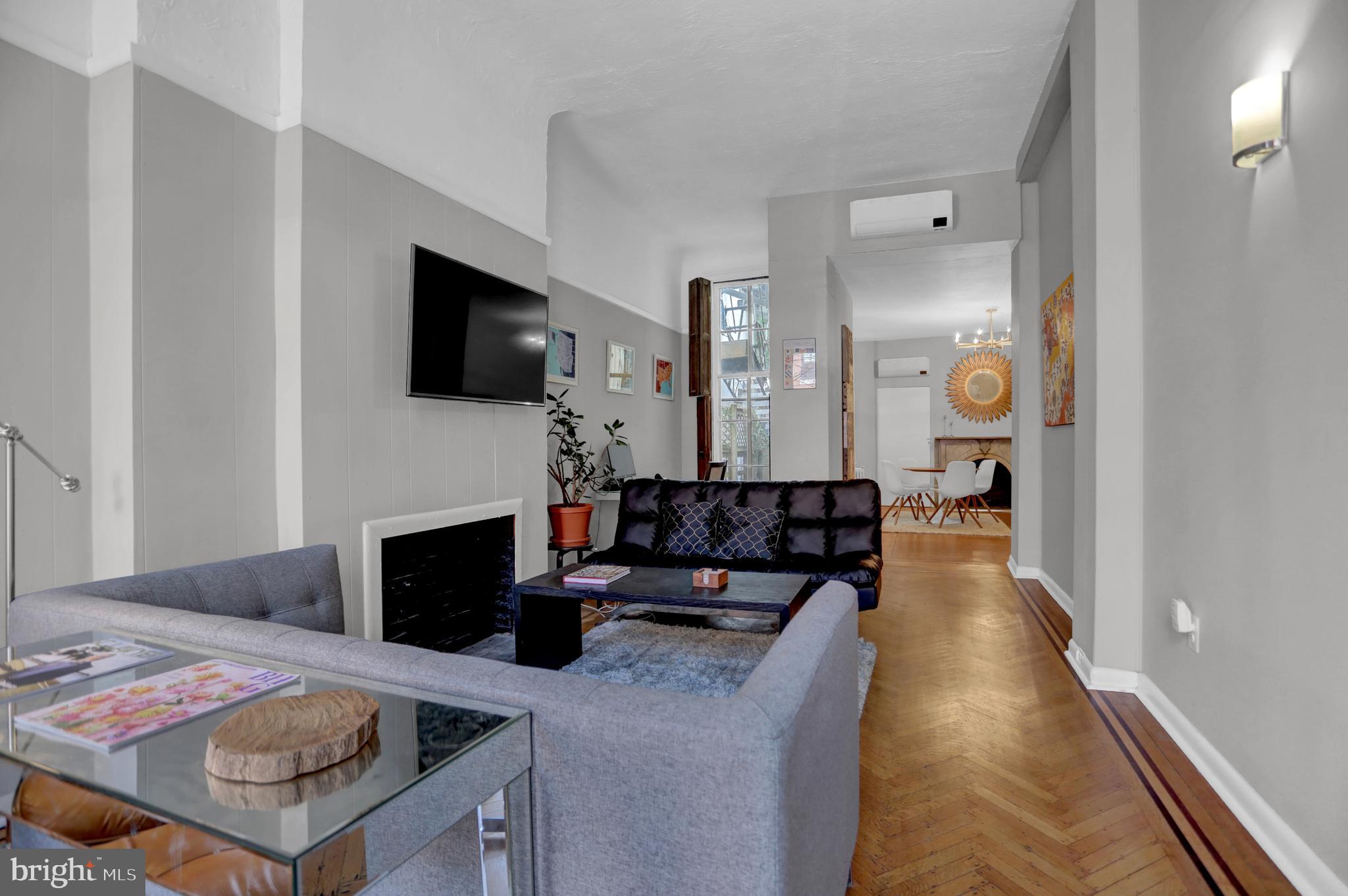 233 W LAFAYETTE AVENUE