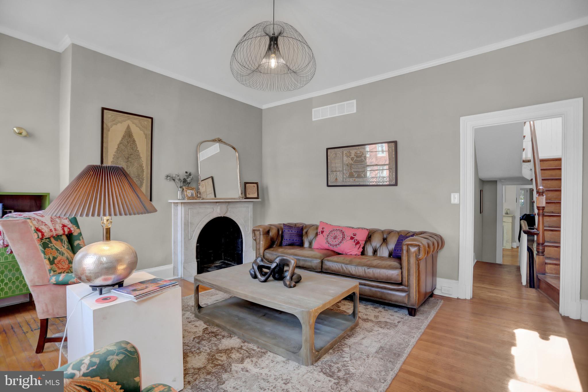 233 W LAFAYETTE AVENUE