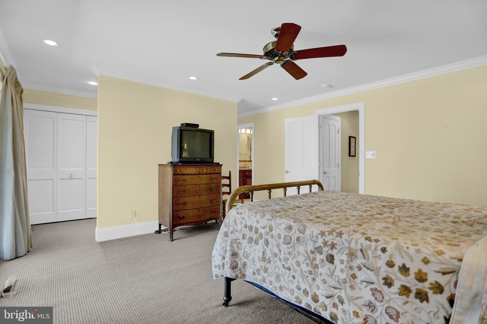 38 BOUTON GREEN COURT