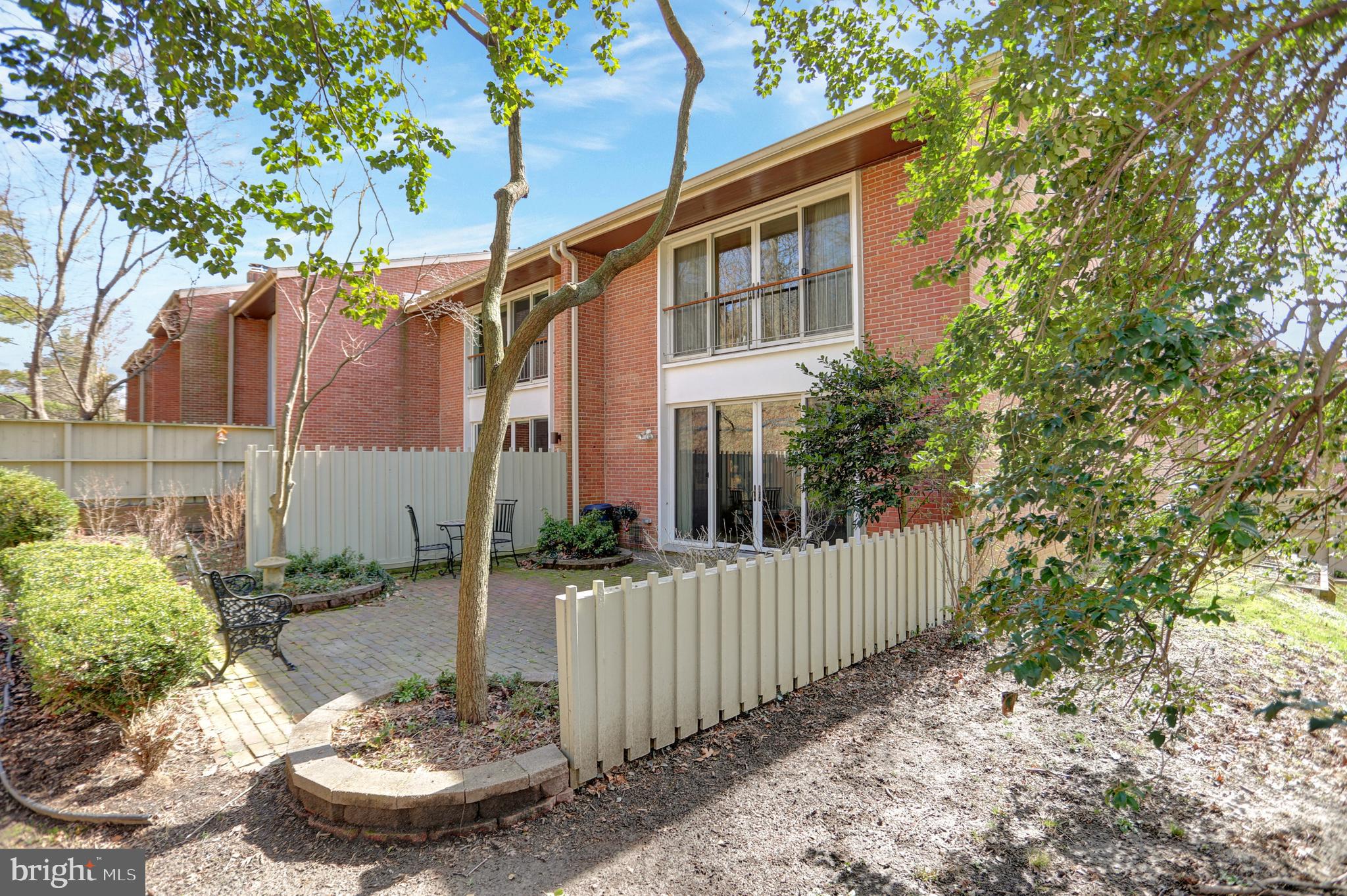 38 BOUTON GREEN COURT