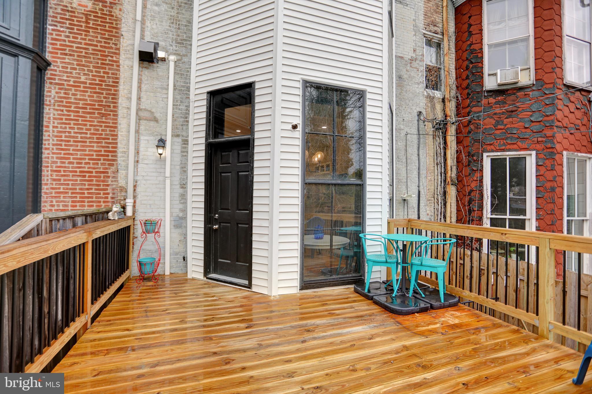 1616 BOLTON STREET