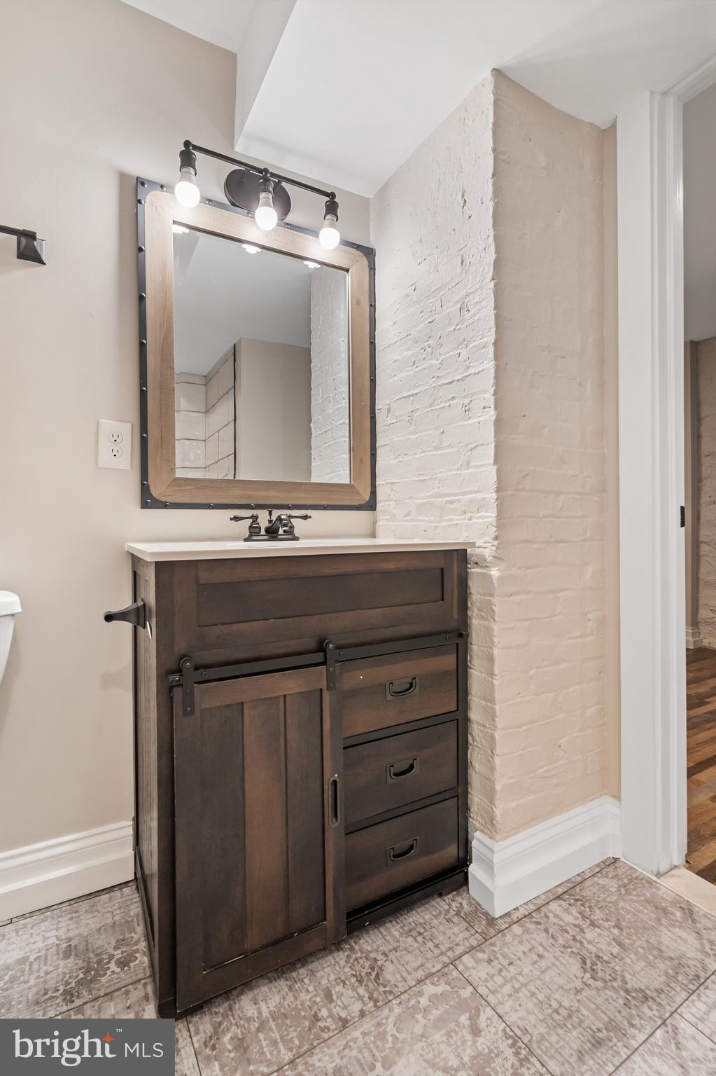 3802 GREENMOUNT AVENUE