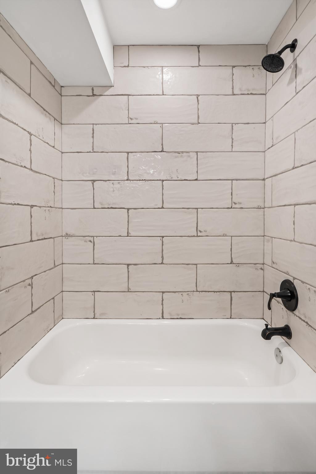 3802 GREENMOUNT AVENUE