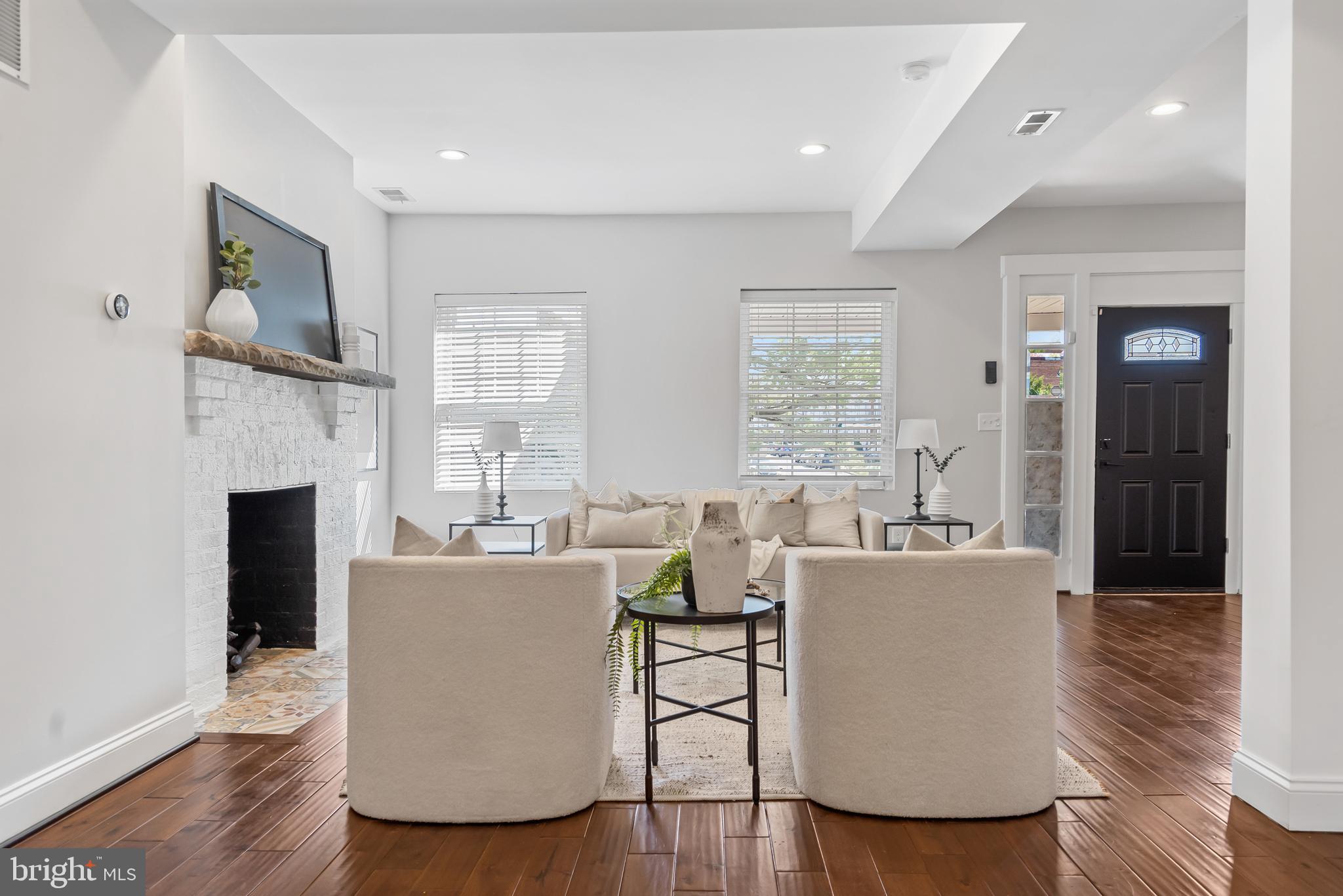 3802 GREENMOUNT AVENUE