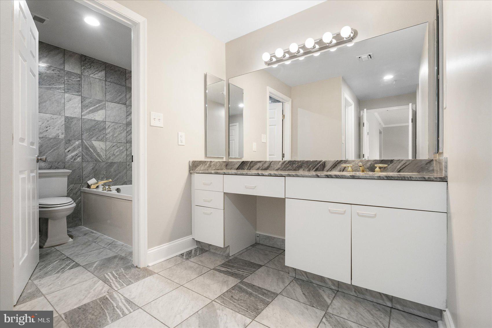 3801 CANTERBURY ROAD 404