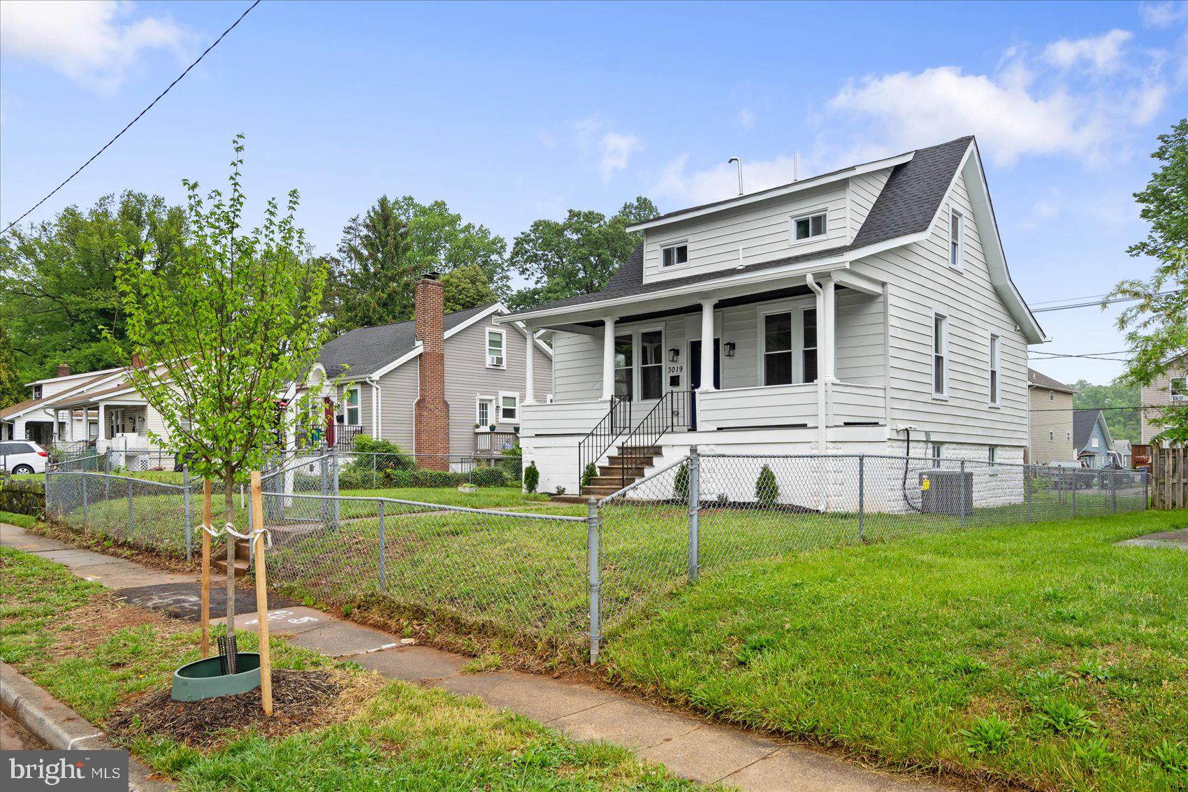 3019 OAKHILL AVENUE