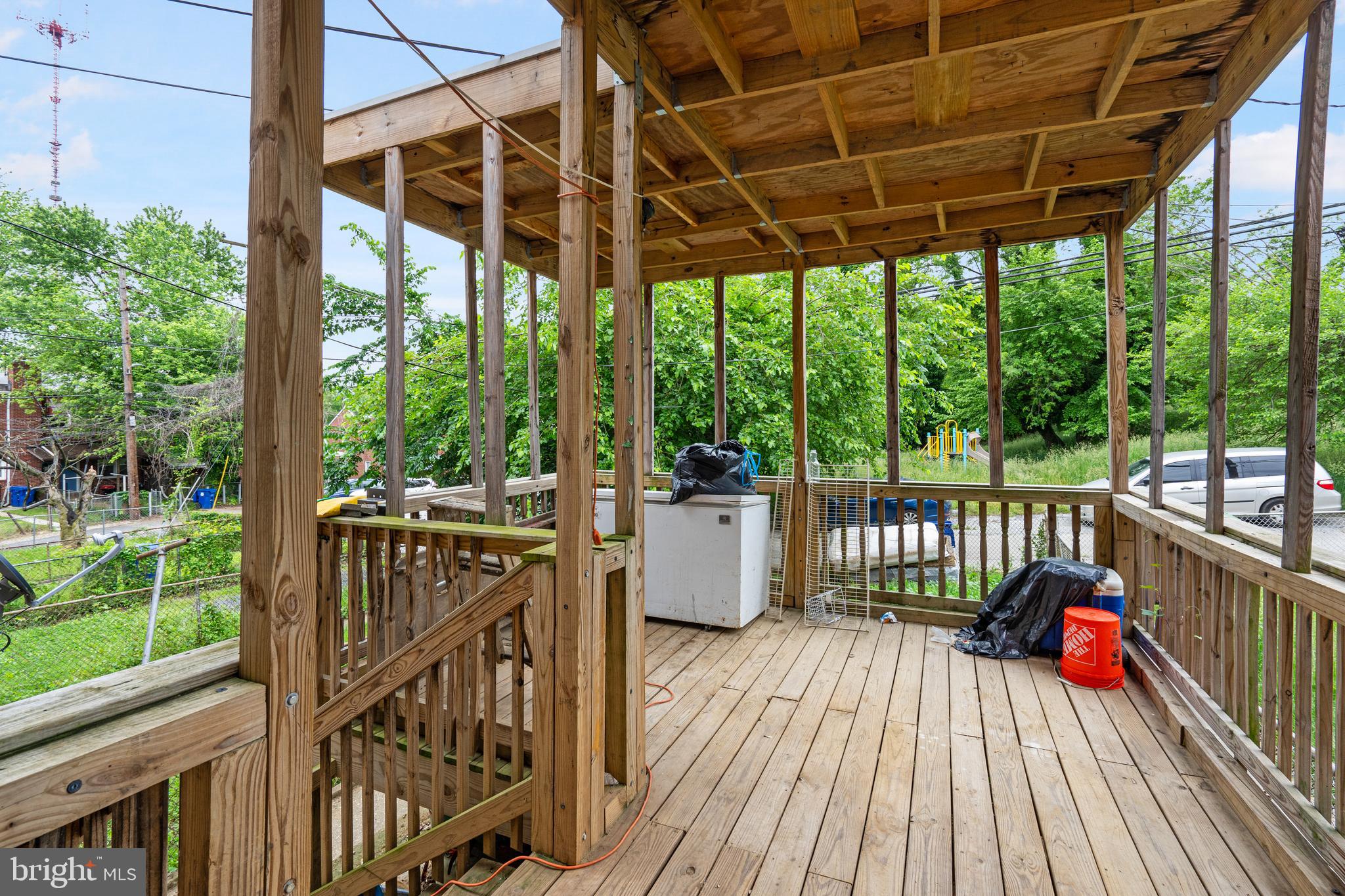 2409 KEYWORTH AVENUE