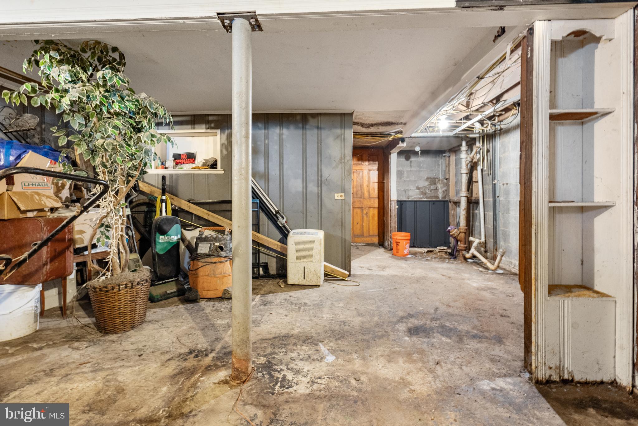 2409 KEYWORTH AVENUE