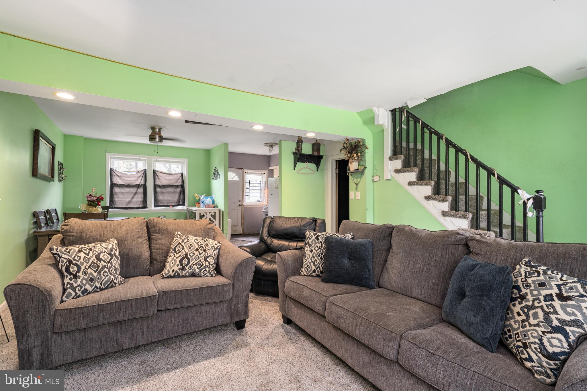 2409 KEYWORTH AVENUE