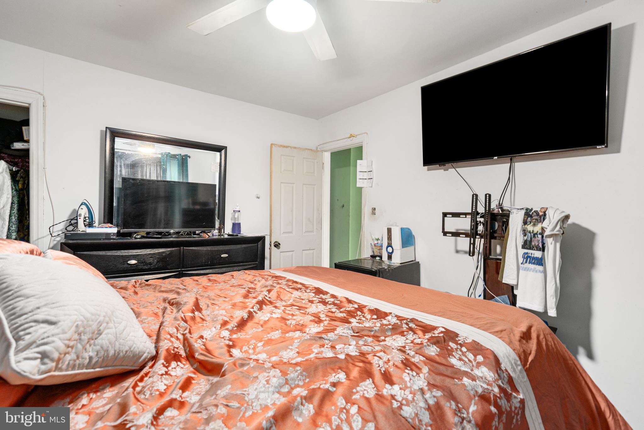 2409 KEYWORTH AVENUE