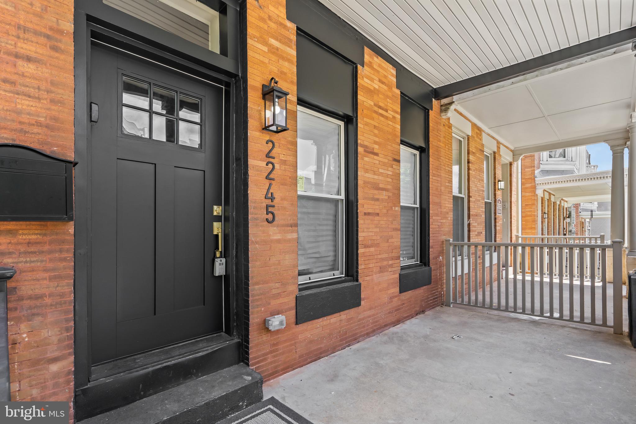 2245 LINDEN AVENUE
