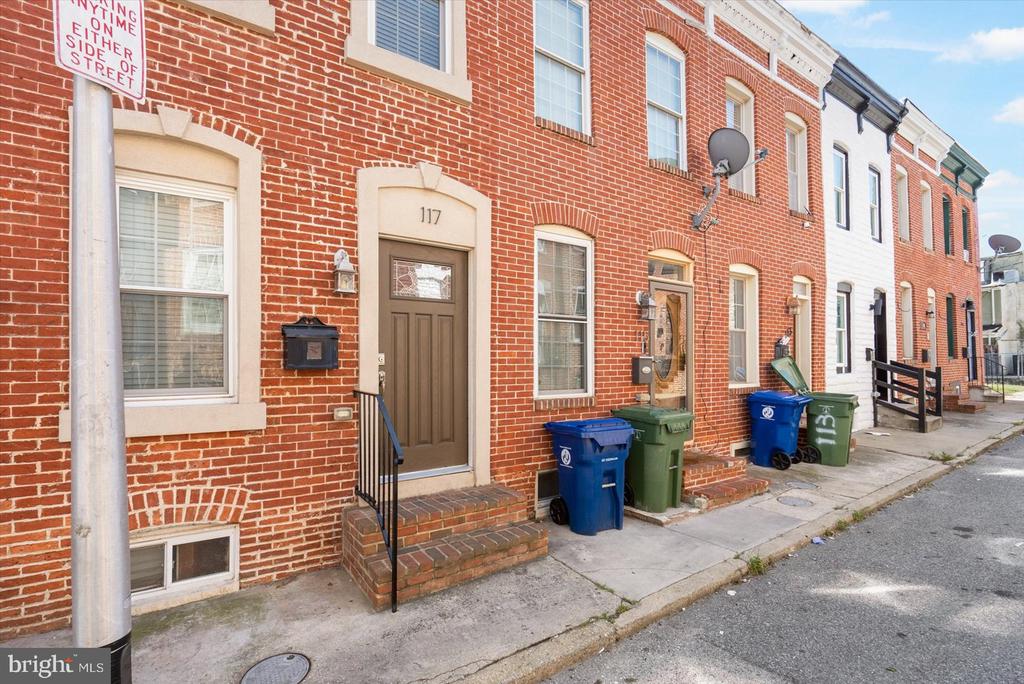 117 BRADFORD STREET N