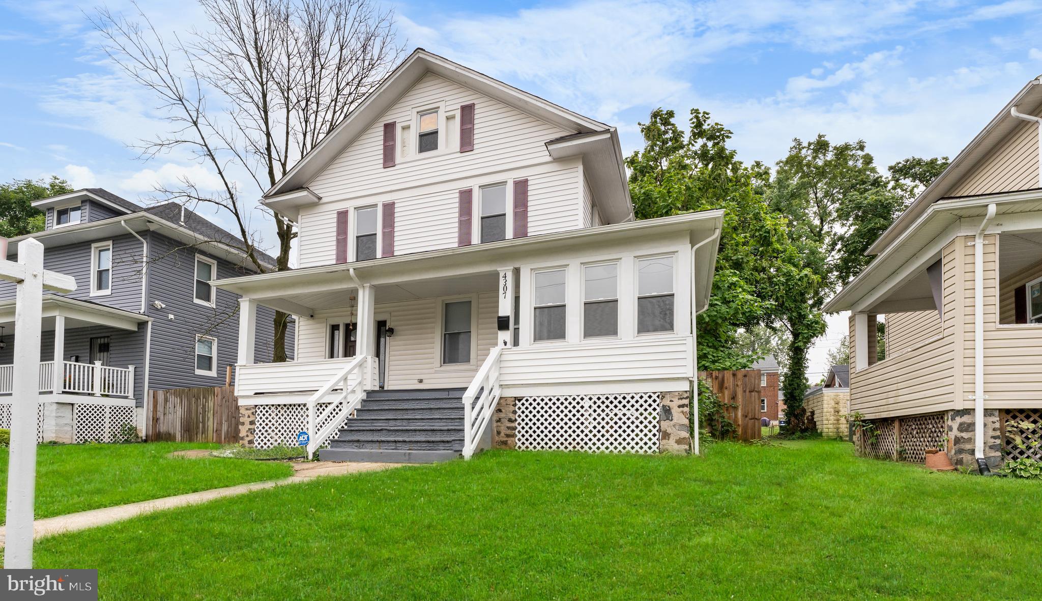 4307 FOREST PARK