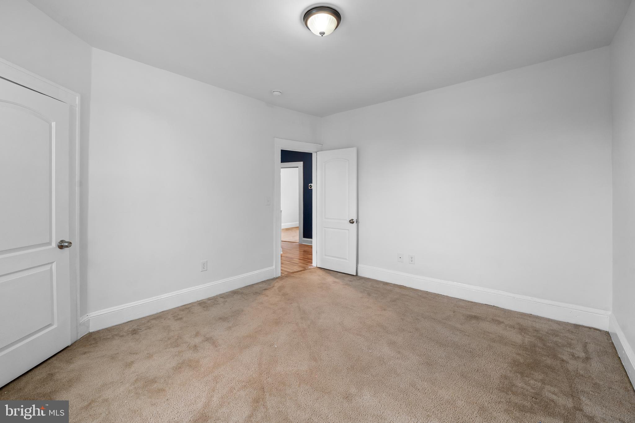 4307 FOREST PARK