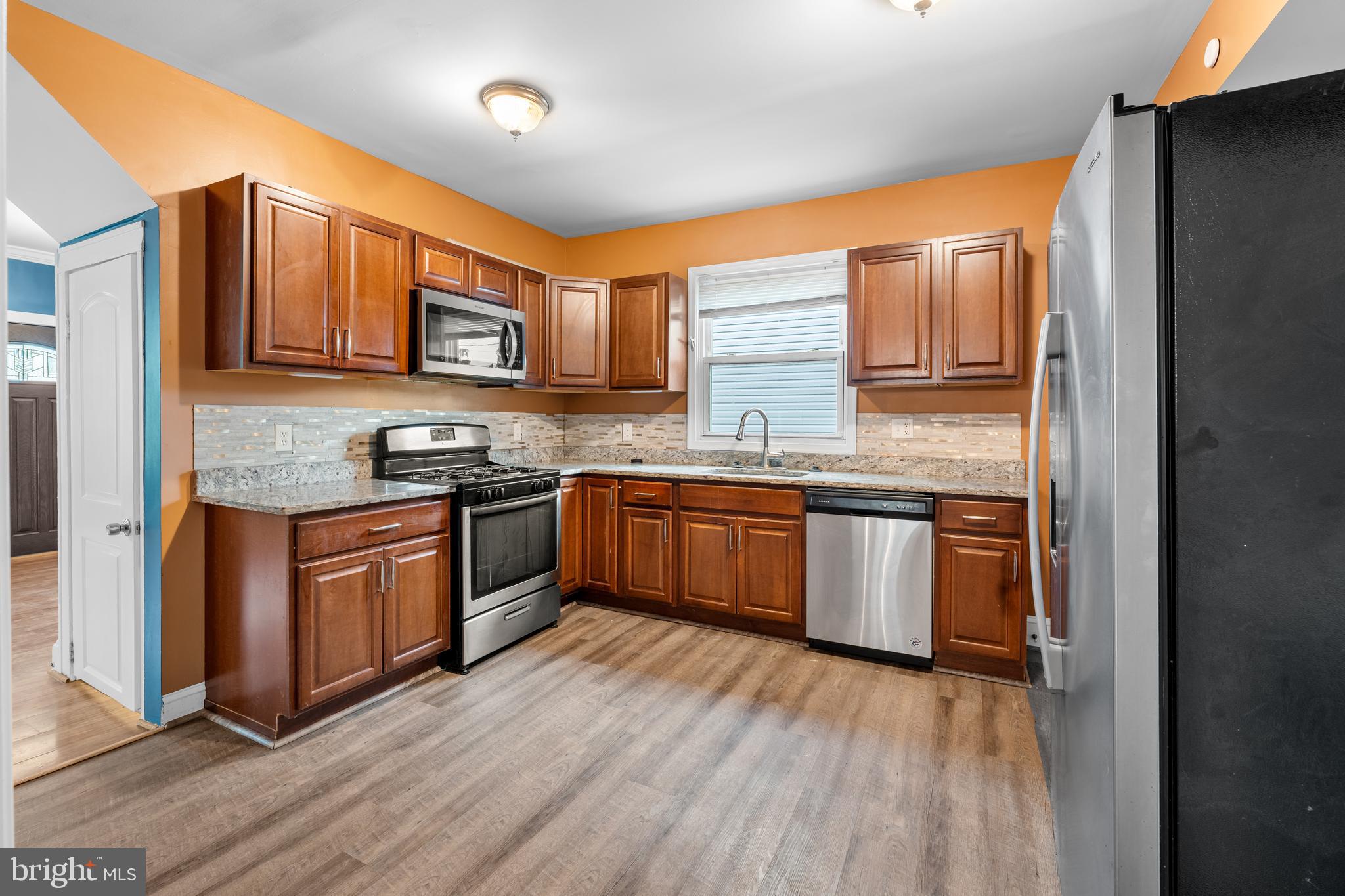 4307 FOREST PARK