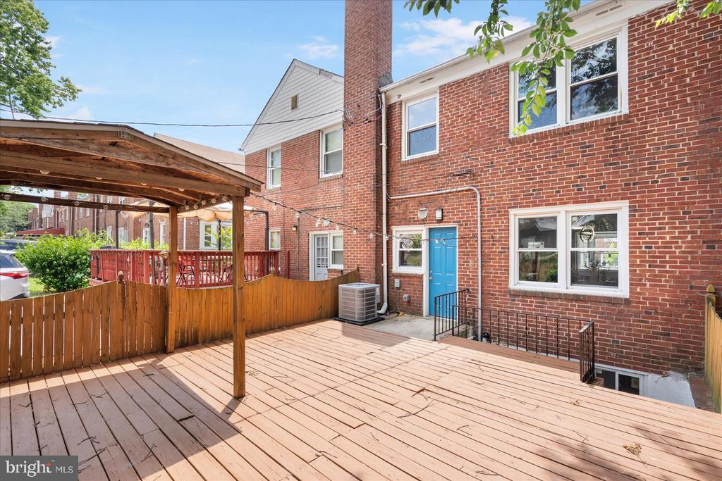 1214 GLENHAVEN ROAD