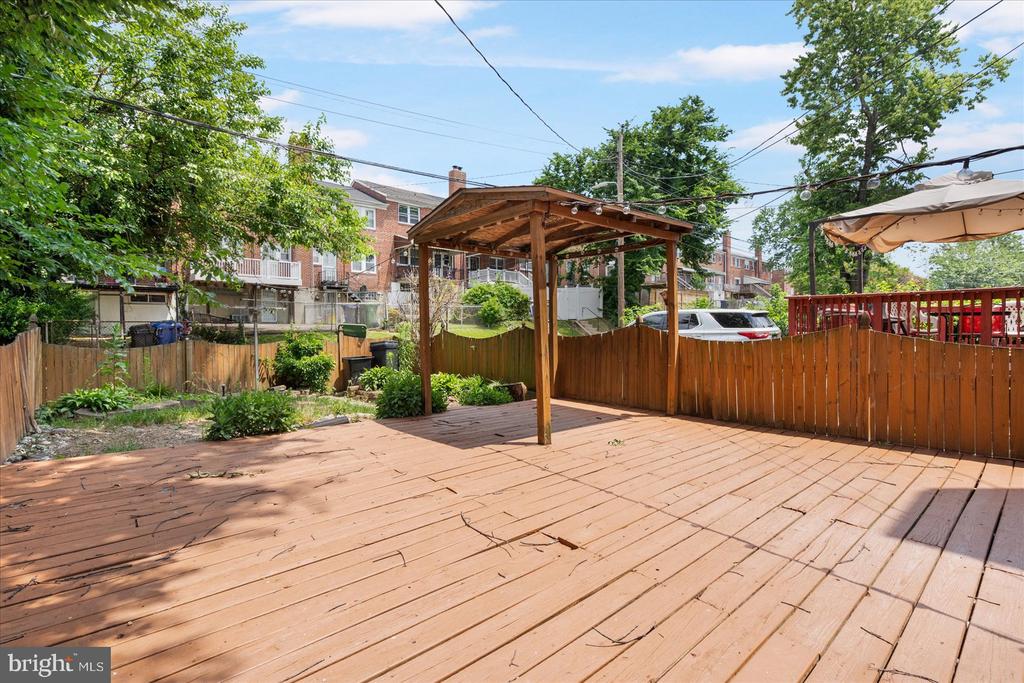 1214 GLENHAVEN ROAD