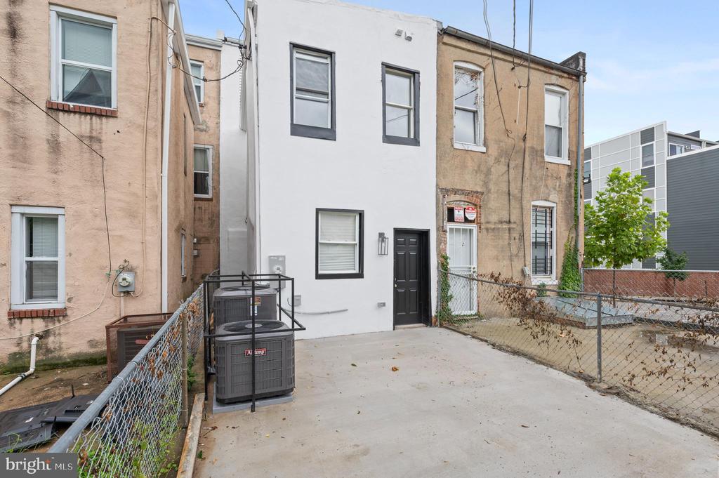 702 E 21ST STREET