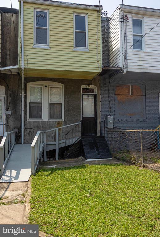 654 BARTLETT AVENUE