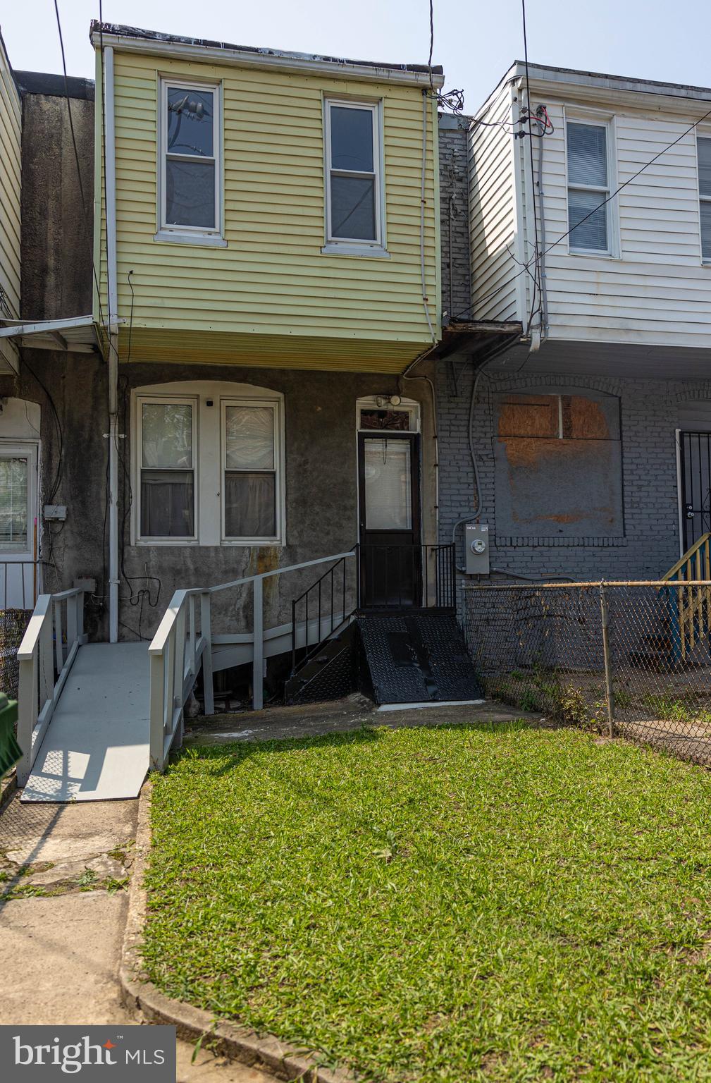 654 BARTLETT AVENUE