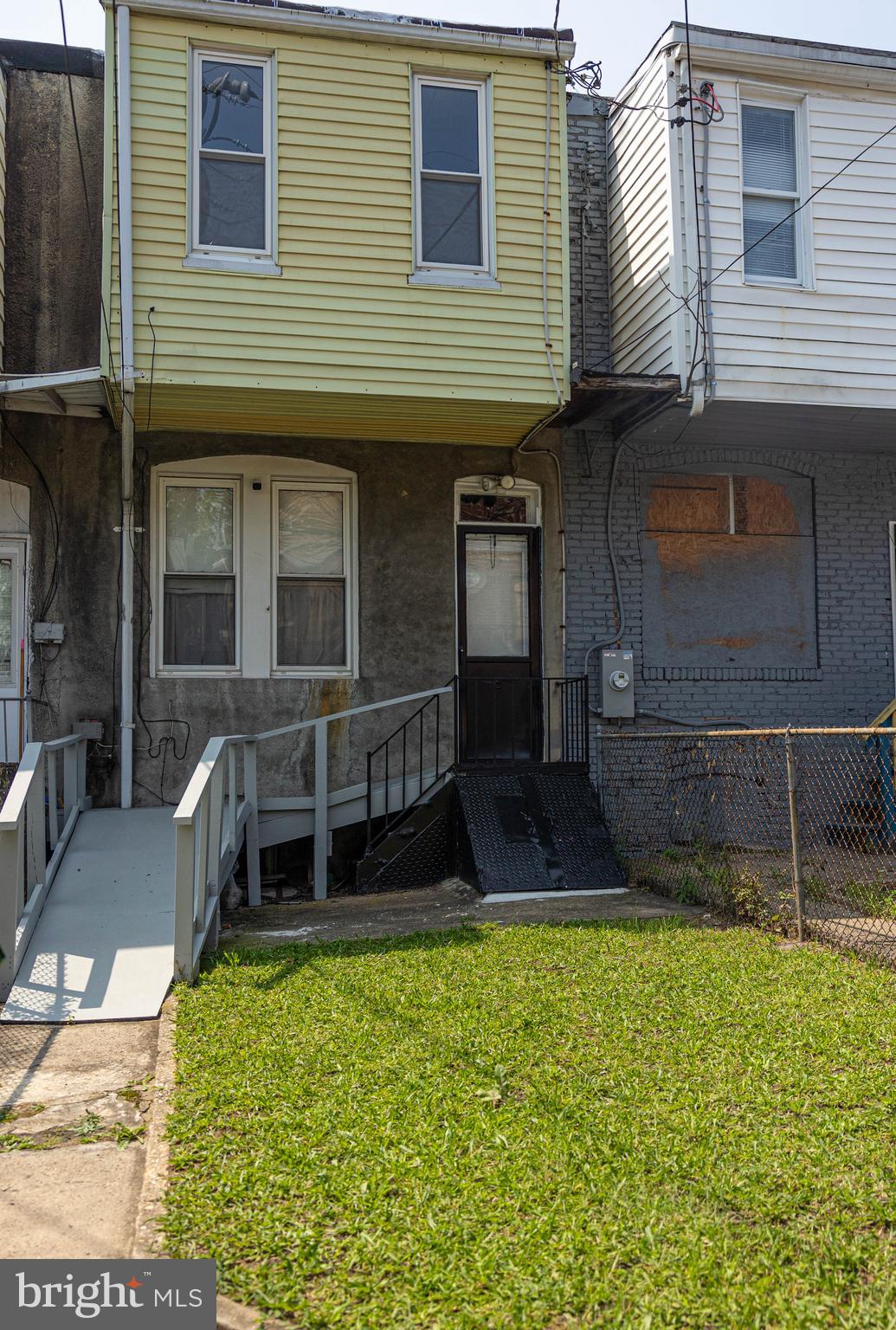 654 BARTLETT AVENUE