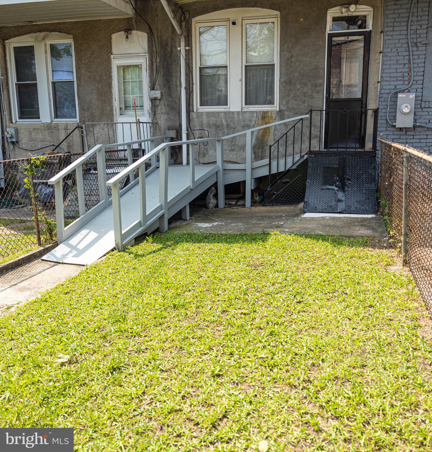 654 BARTLETT AVENUE