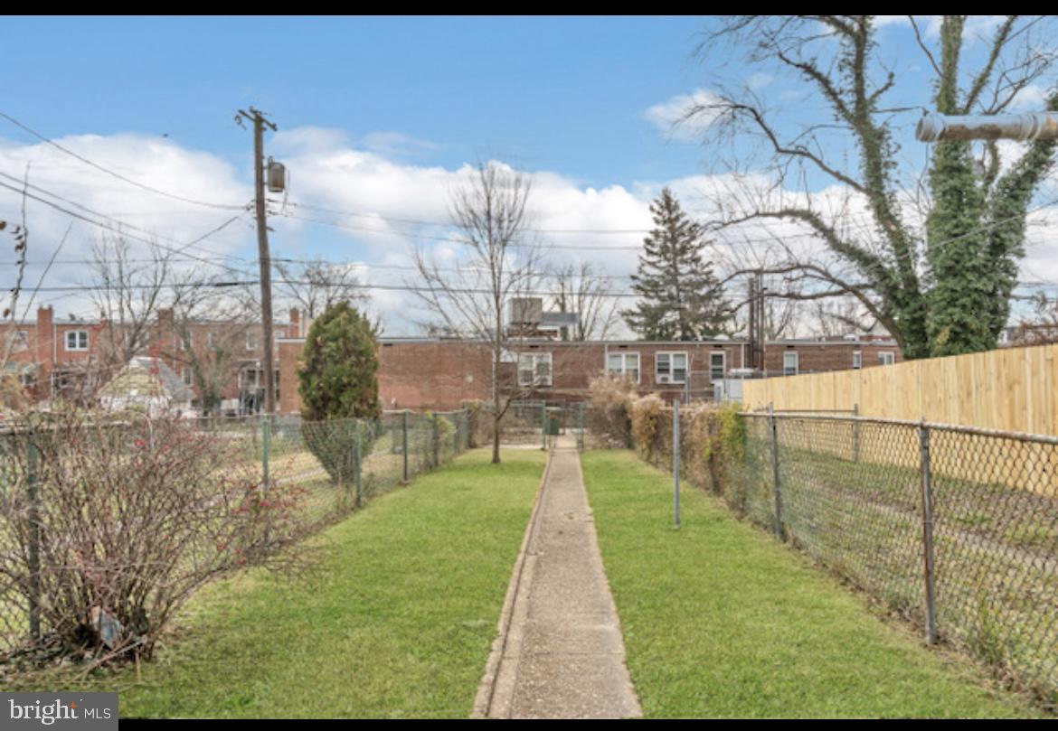 2923 EDGECOMBE CIRCLE N