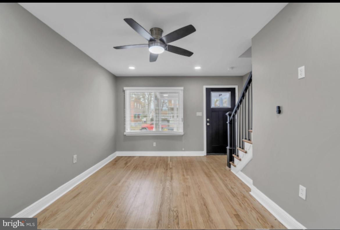 2923 EDGECOMBE CIRCLE N