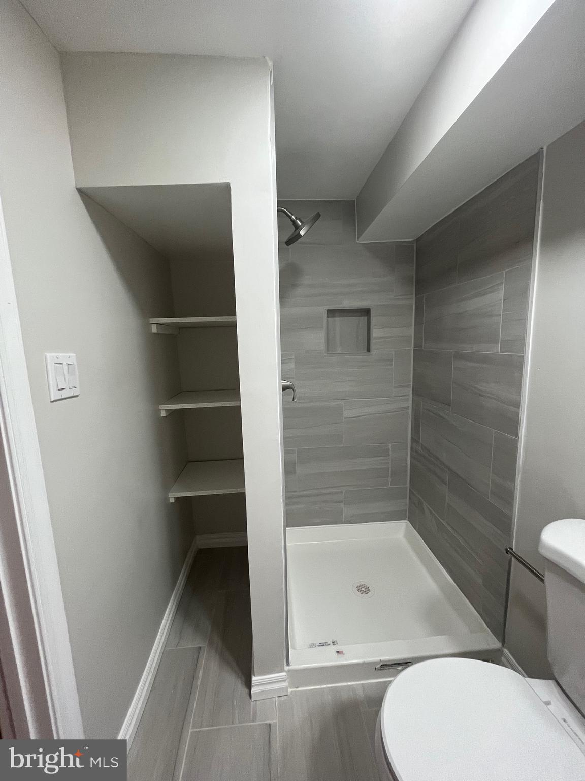 2923 EDGECOMBE CIRCLE N